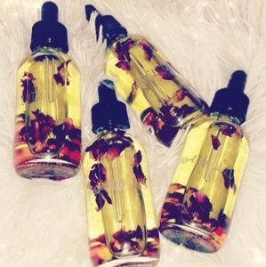 Rose Infused Body Gloss